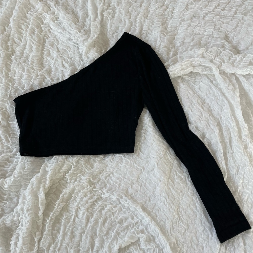 Asymmetrical Cropped Tee